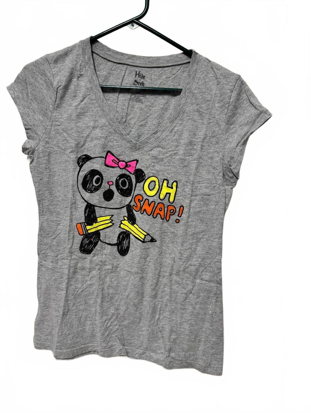 Hide & Seek Oh Snap Panda Graphic V-Neck Tee Gray Juniors XL 15/17